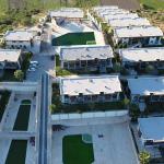 BODRUM'A 20DK, HAVAALANINA 10DK GÖL MANZARALI HAVUZLU SİTEDE 2+1